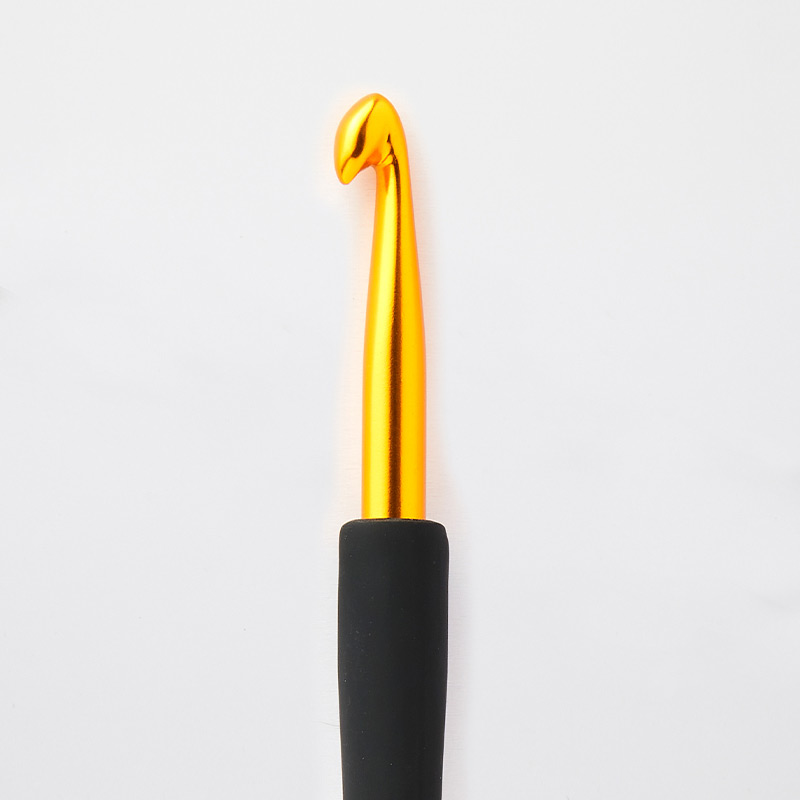 KNIT PRO Gold Aluminium Hook with black soft feel handle – Single Ended